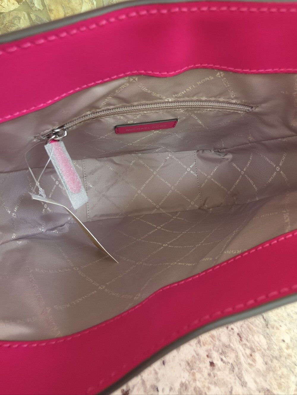 Michael Kors Lyra Small Pink Bucket Shoulder Bag - Picture 5 of 9